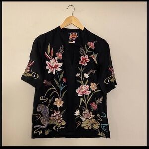 Johnny Was Maisie Linen Easy V Neck Top XXS Embroidered Tiger Flowers Women's